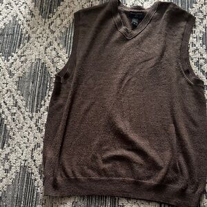 Banana Republic Men's V-Neck Sweater Vest in Dark Brown